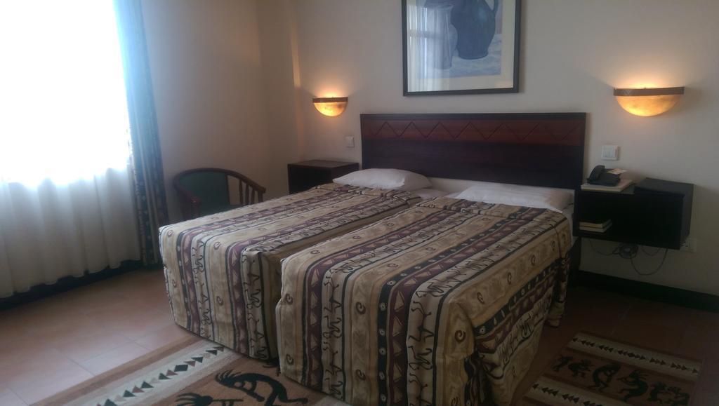 Blue Pearl Hotel & Apartments Дар ес Саалам Екстериор снимка