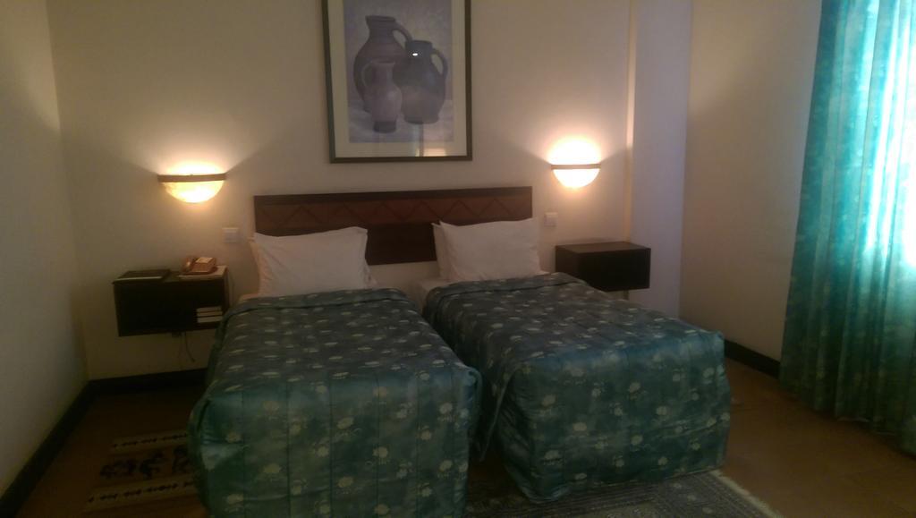 Blue Pearl Hotel & Apartments Дар ес Саалам Екстериор снимка