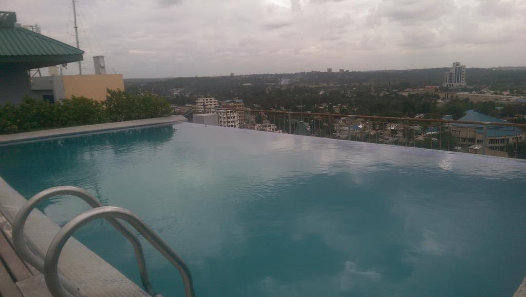 Blue Pearl Hotel & Apartments Дар ес Саалам Екстериор снимка