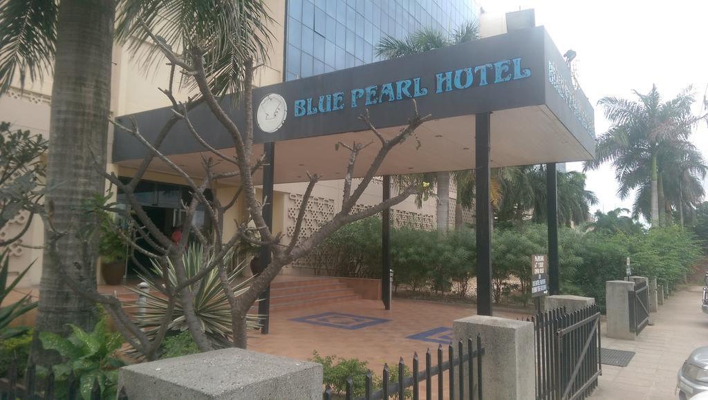 Blue Pearl Hotel & Apartments Дар ес Саалам Екстериор снимка