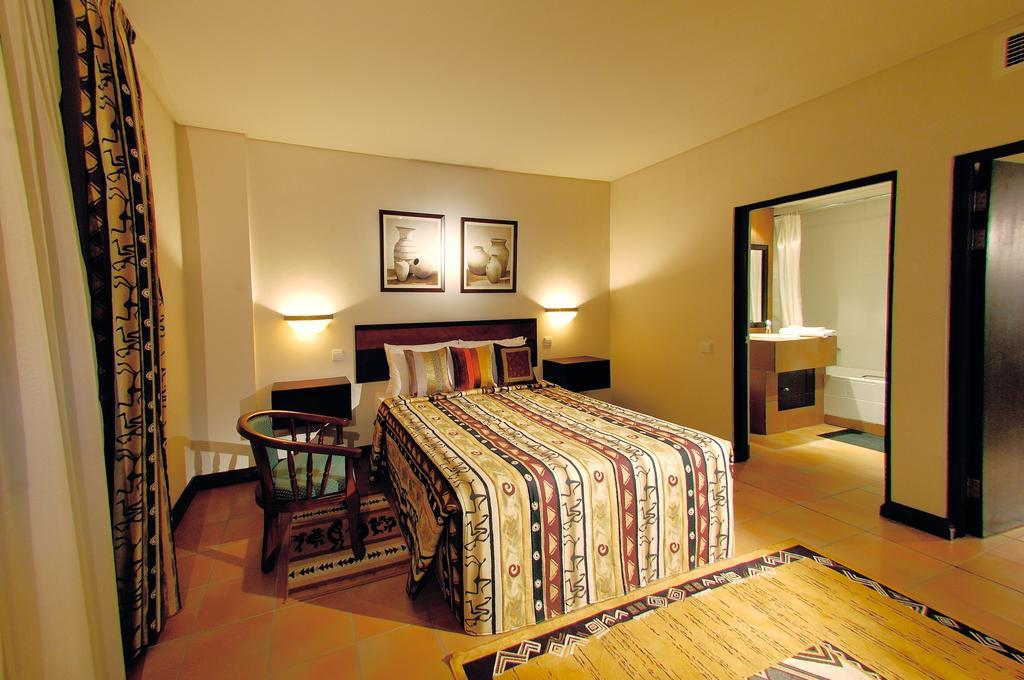 Blue Pearl Hotel & Apartments Дар ес Саалам Екстериор снимка
