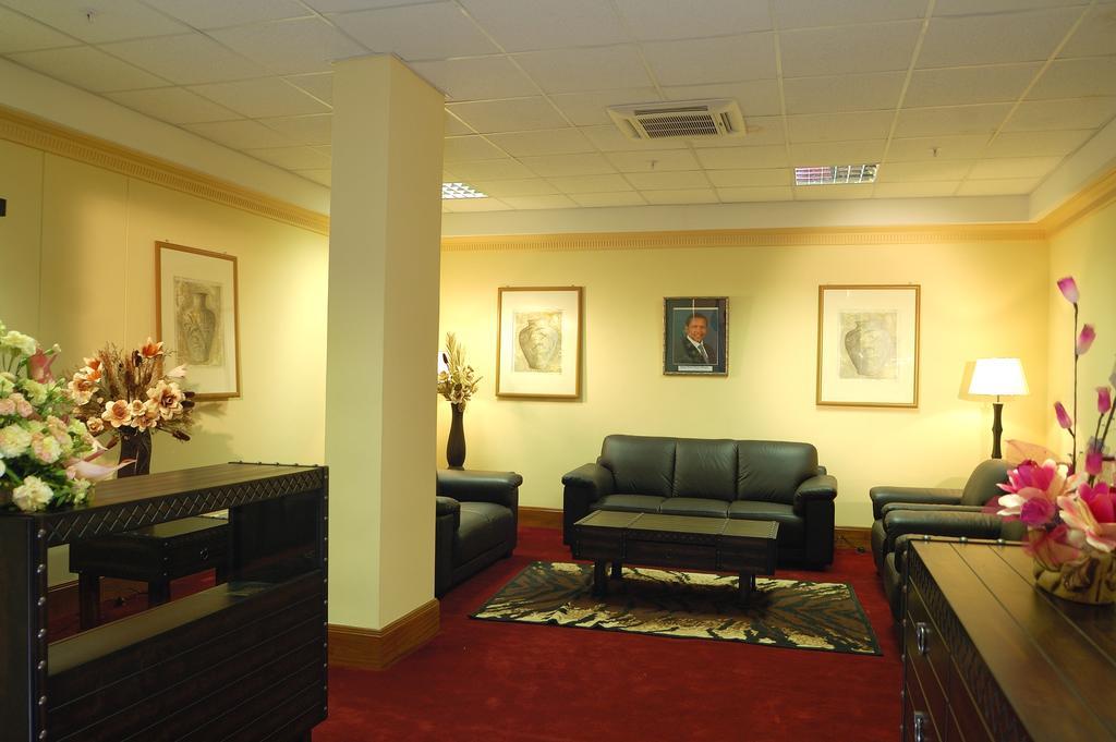 Blue Pearl Hotel & Apartments Дар ес Саалам Екстериор снимка